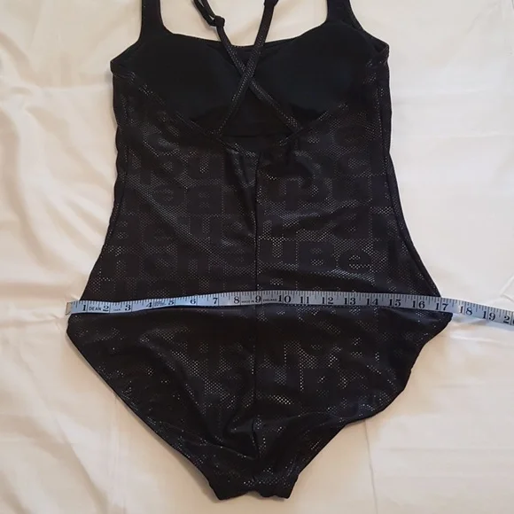 Swimsuit - Picture 6 of 9